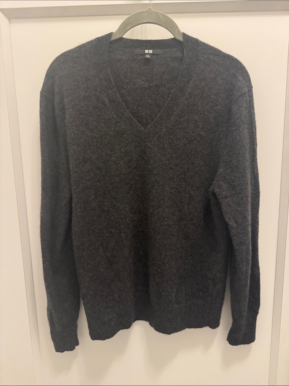 Uniqlo Women's Dark Charcoal V-Neck Sweater